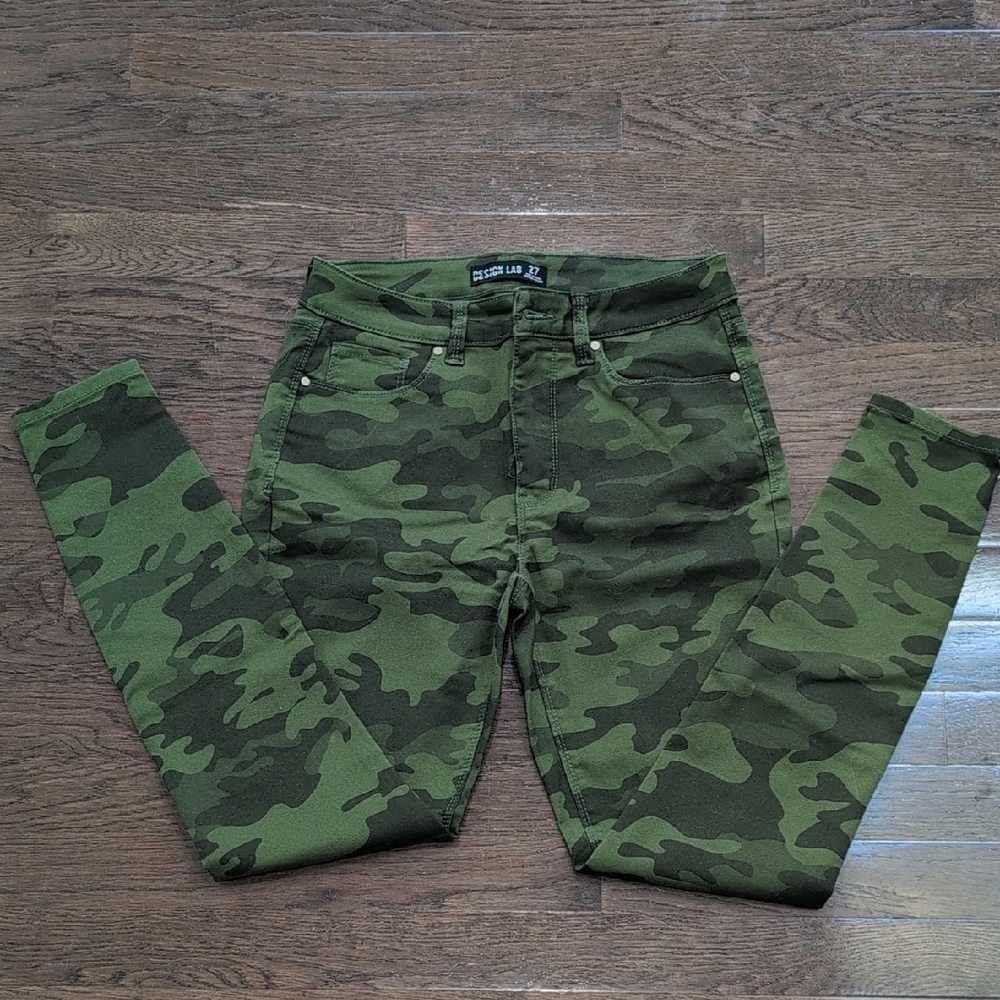 Design Lab Green Army camo Print Highrise Skinny Jean Pants Size 27